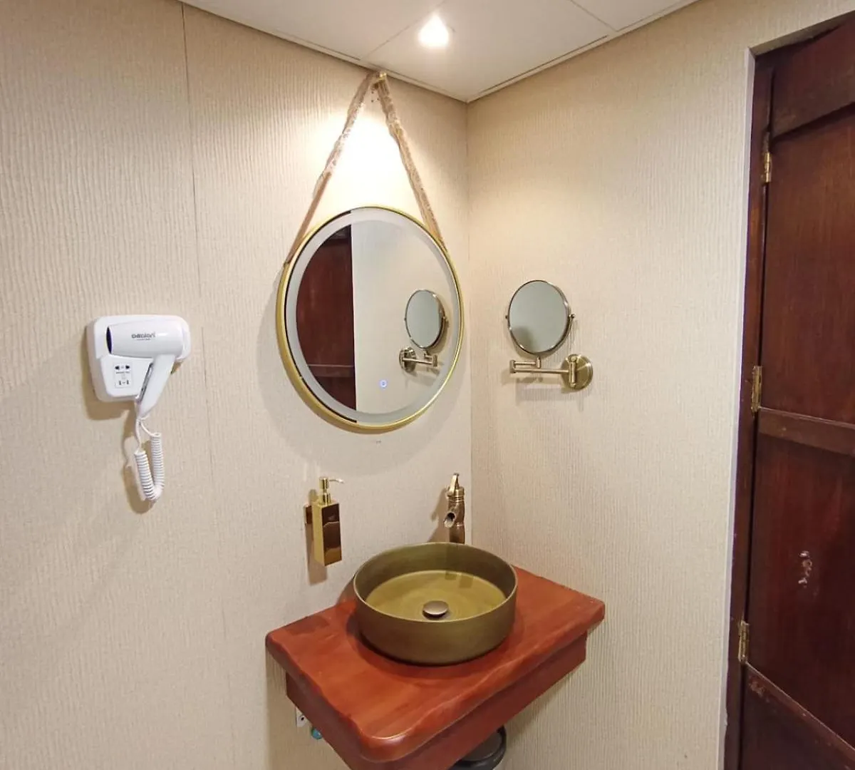 Hyba Heritage Hotel Dubaj 0*,